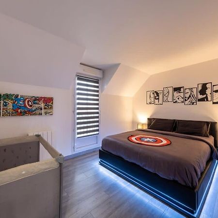 Disney Avengers Home Маньї-ле-Онгр Екстер'єр фото